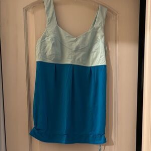 Lululemon athletic top VGUC - size 10